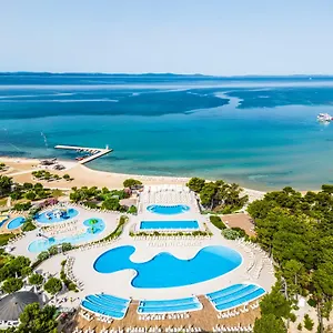 https://zaton-holiday-resort.hotelinzadar.com